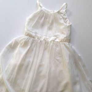 Beautiful flower girl/communion dress.  EUC.
